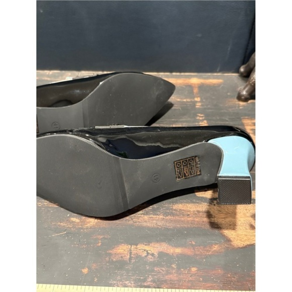 Black and Light Blue Patent Pointed-Toe Women's Heels - Picture 5 of 8